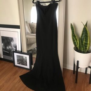 MISSGUIDED Sweetheart Neck Maxi Black Dress